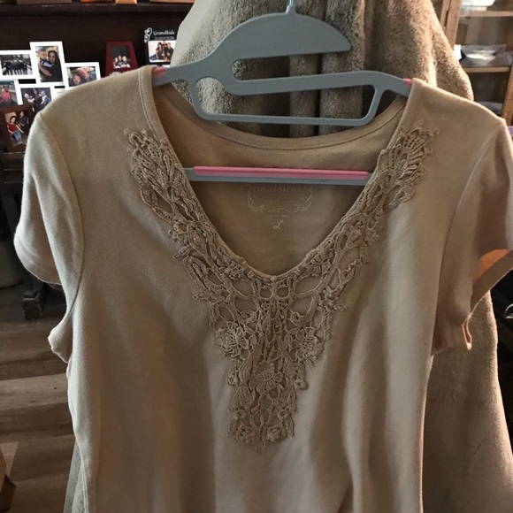 Various shirts - Picture 5 of 8